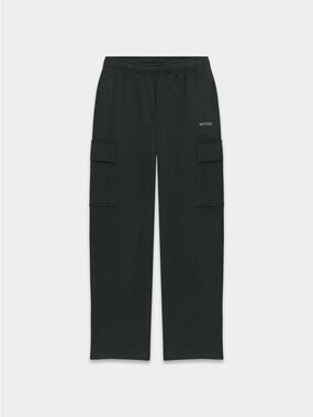 Aritzia TNA Cozy Sweatfleece Mega Cargo™ Sweatpant in black
Size XS